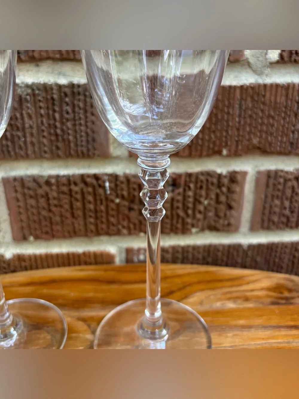MIKASA Sonata Gold Rim Wine Glasses Crystal Set of 4 8 in tall